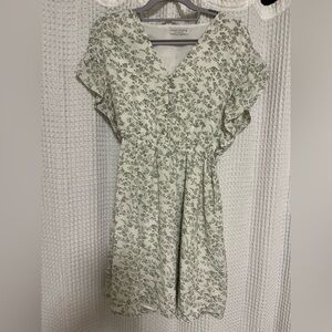 Floral Green mini dress!